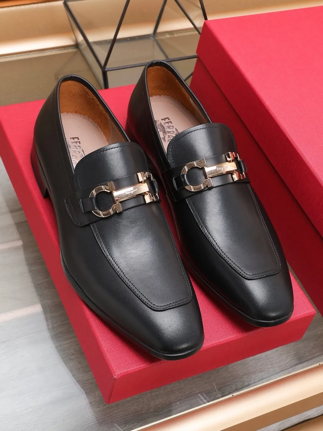 P620💰🔥《Ferragamo》👏Latest • High-end top brand luxury ~ purchasing agency, top quality ~. New fashionable business men's shoes 🔜The uppers are made of original calfskin➕cowhide and lining, with fine workmanship. The original stylish and soft combination wear-resistant and non-slip outsole is light and comfortable on the feet. The real thing looks better in real life. Size: 38/45